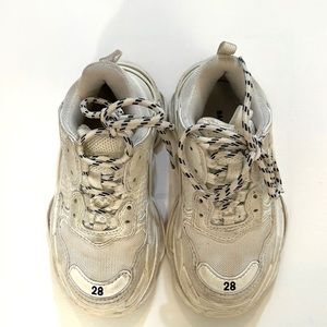 Balenciaga Kids Sneakers in Cream and Black